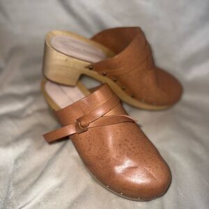 Loeffler Randall Roberta Honey Clogs